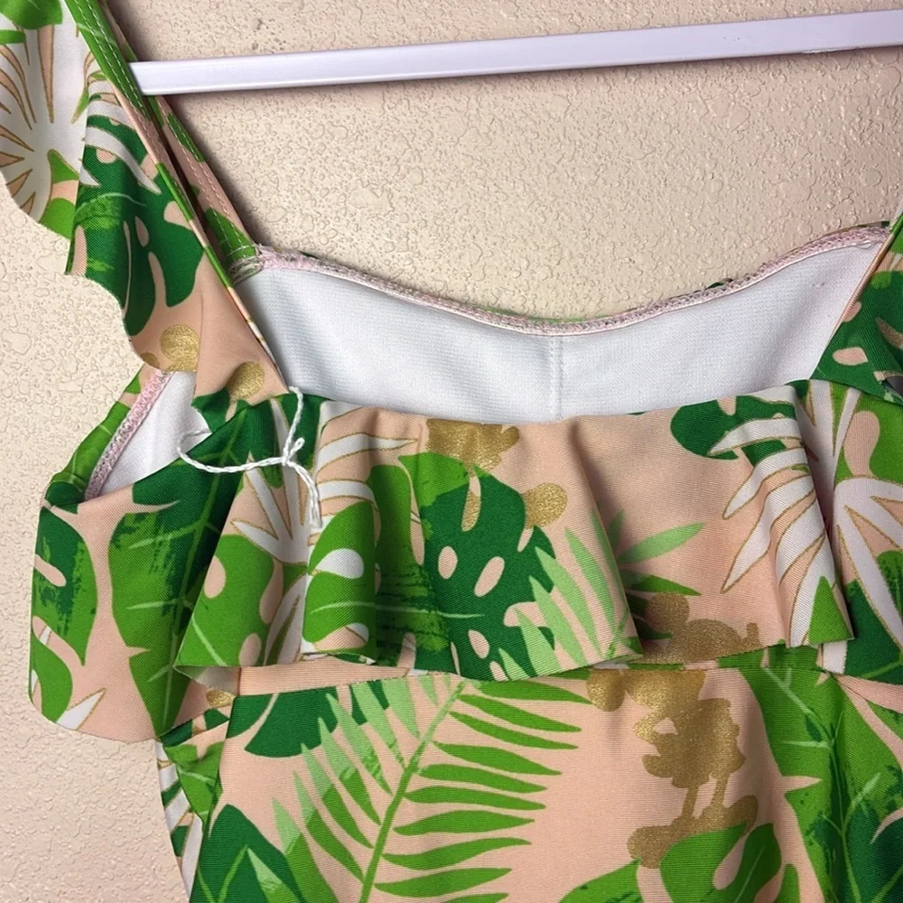 DISNEY Small World Women XS Mickey Mouse Tropical Print One Piece Swimsuit Girly
